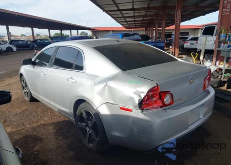 2011 Chevrolet Malibu Ls z USA, uszkodzony, nr VIN 1G1ZB5E18BF268447